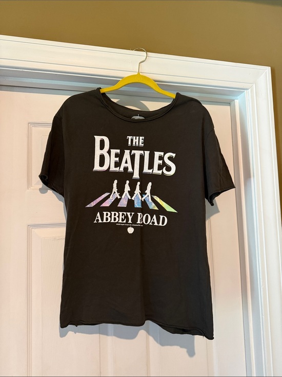 The Beatles Tops - The Beatles Black Abbey Road Tee with Iridescent Crosswalk